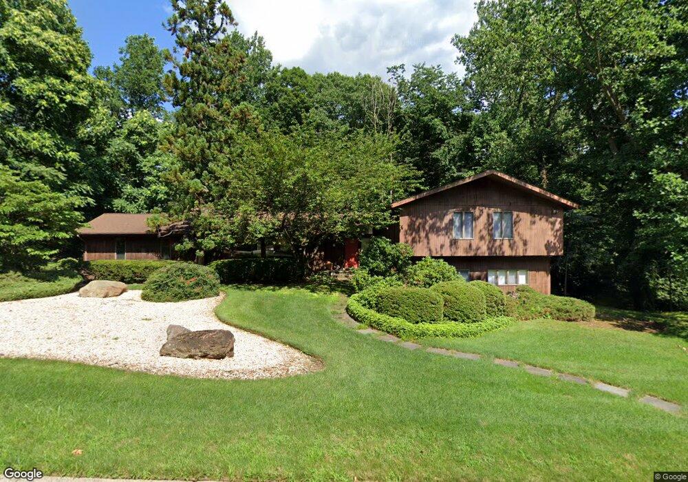 34 Berkshire Rd, Woodcliff Lake, NJ 07677 - photo 1