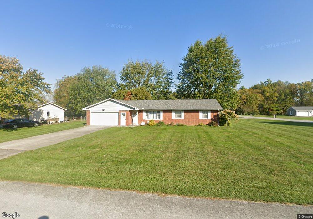 2586 Hall Dr, Lima, OH 45806 - photo 1
