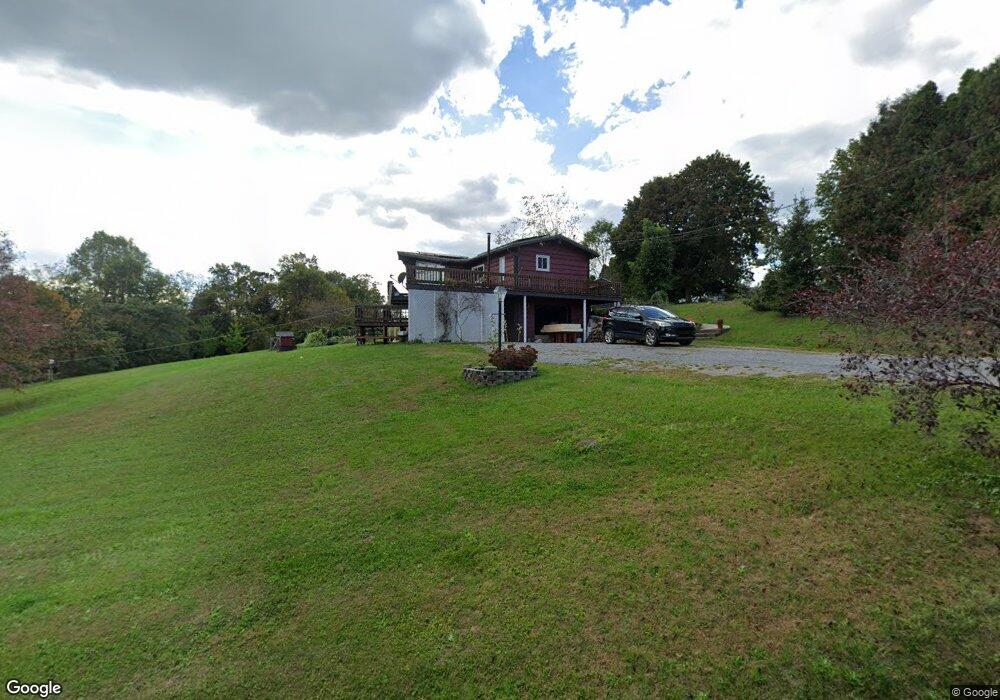 703 Campbell Dr, Newport, PA 17074 - photo 1