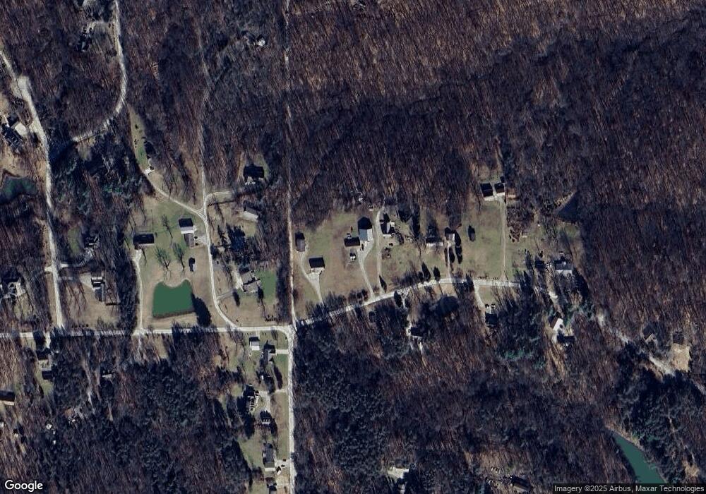 8864 E Georgetown Rd, Columbus, IN 47201 - photo 1