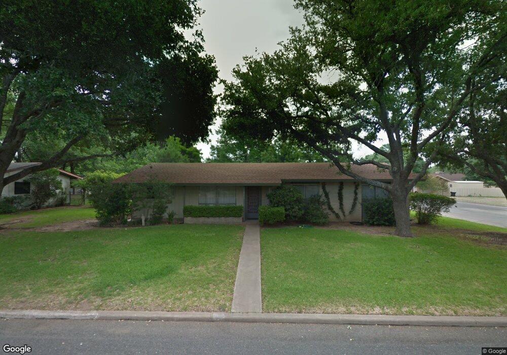 801 Sunset St, Fredericksburg, TX 78624 - photo 1