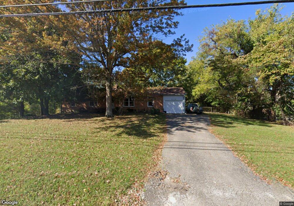 6714 Beulah Church Rd, Louisville, KY 40228 - photo 1