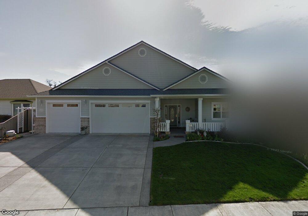 459 Ridgeway Ave, Central Point, OR 97502 - photo 1