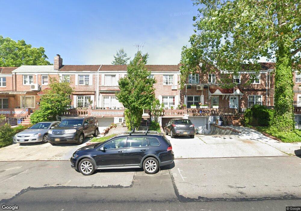 7337 Utopia Pkwy, Fresh Meadows, NY 11366 - photo 1