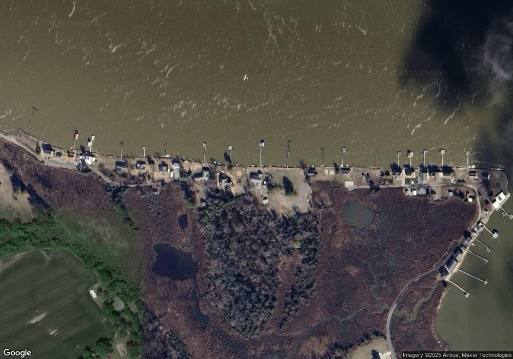 665 River Place, Dunnsville, VA 22454 - photo 1