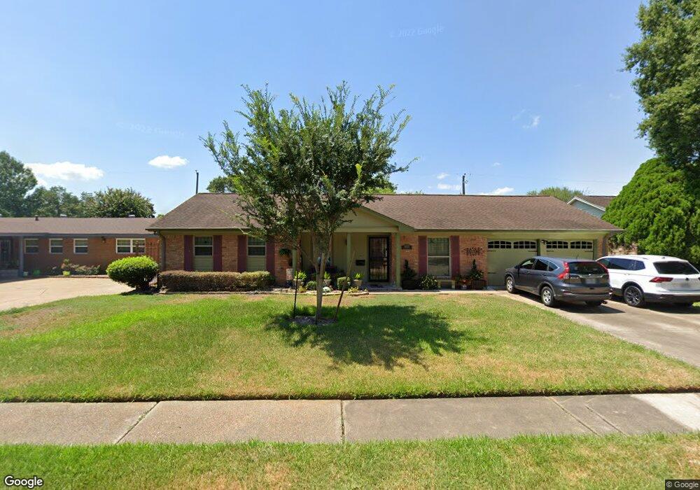 1035 Beaver Bend Rd, Houston, TX 77088 - photo 1
