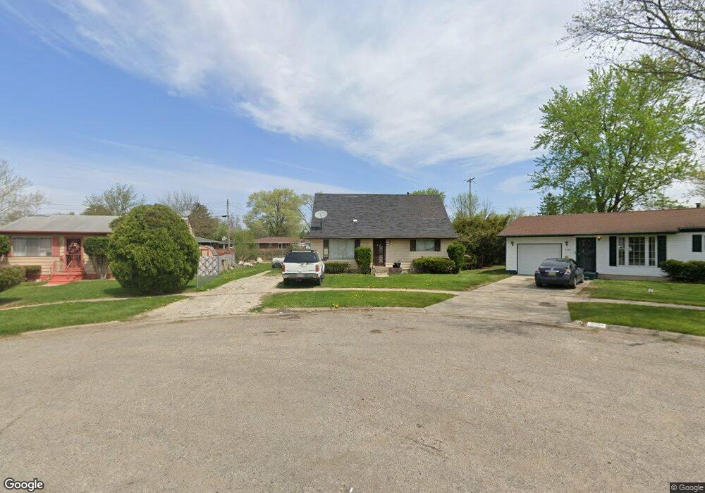 2244 Toby Beth Dr, Flint, MI 48505 - photo 1