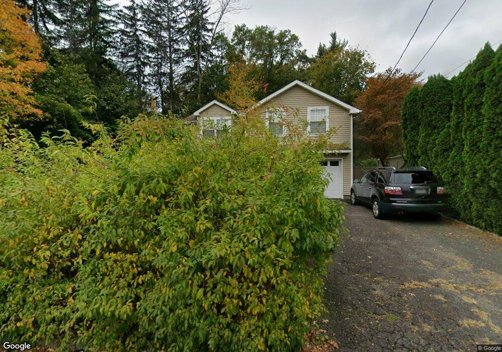 4 W Saddle River Rd, Waldwick, NJ 07463 - photo 1