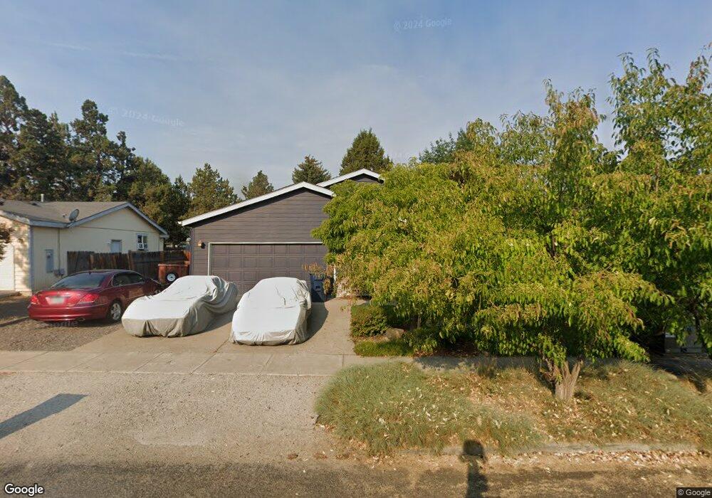 3067 NE Christina Ln, Bend, OR 97701 - photo 1