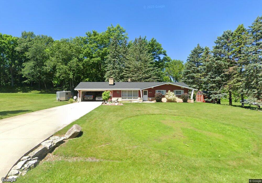 W226N295 Mount Vernon Dr, Waukesha, WI 53186 - photo 1