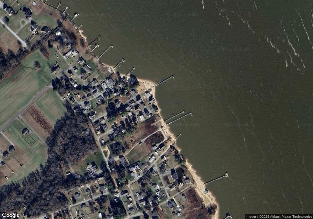 206 South Dr, Dunnsville, VA 22454 - photo 1