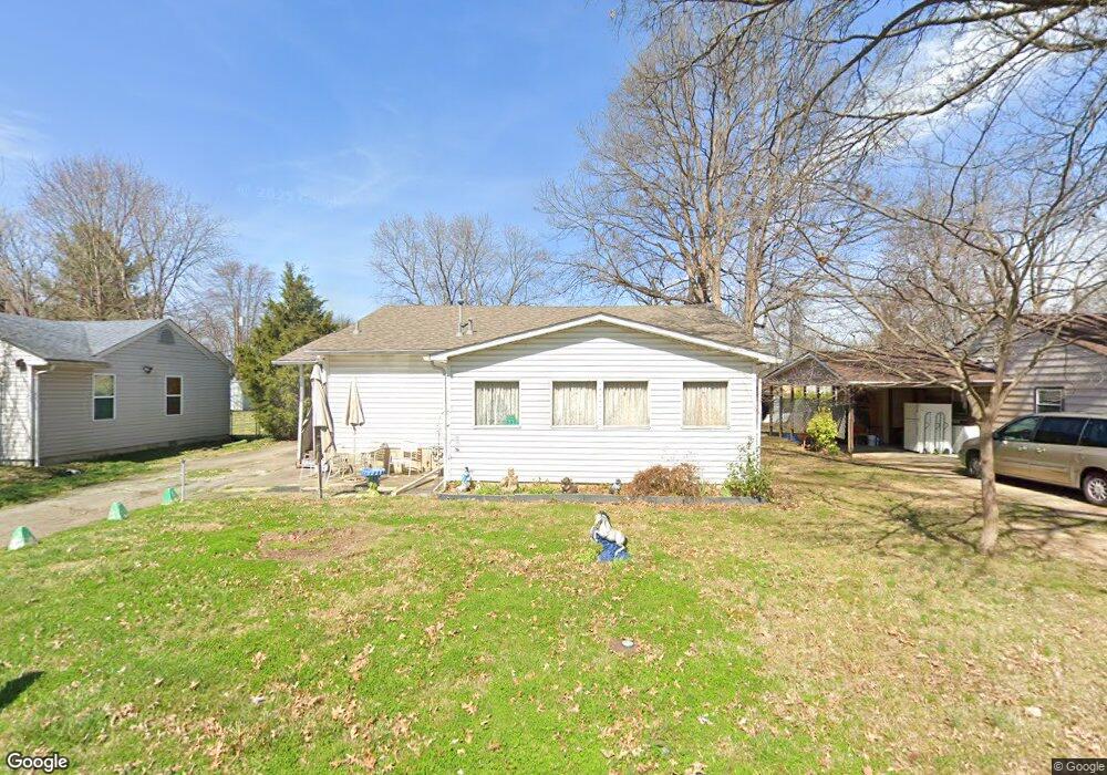 909 Poplar Dr, Jeffersonville, IN 47130 - photo 1