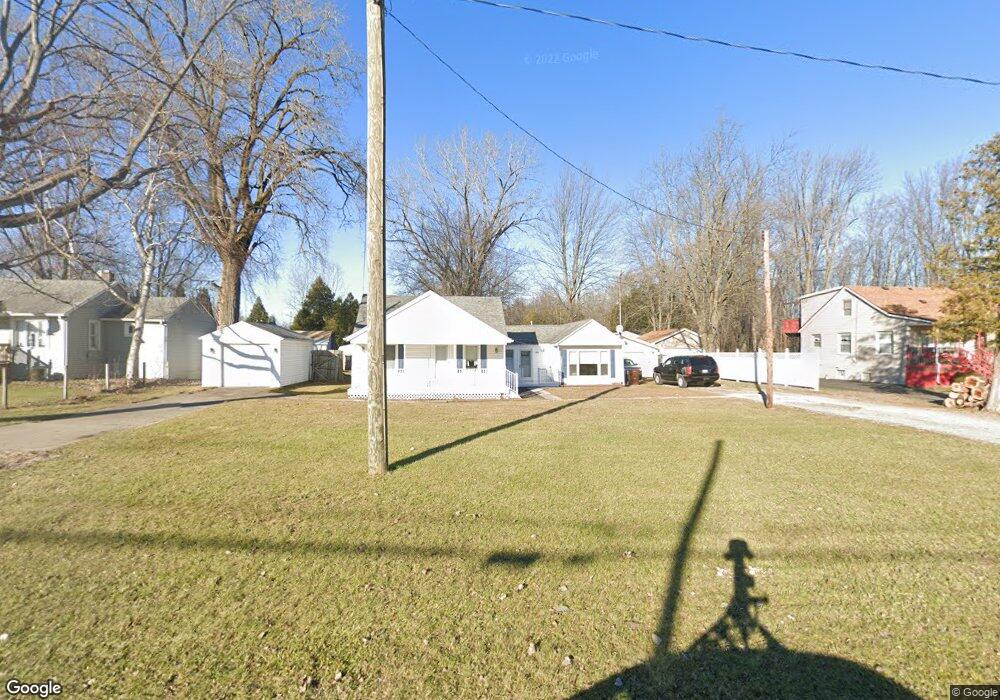 850 Ash St, Carleton, MI 48117 - photo 1