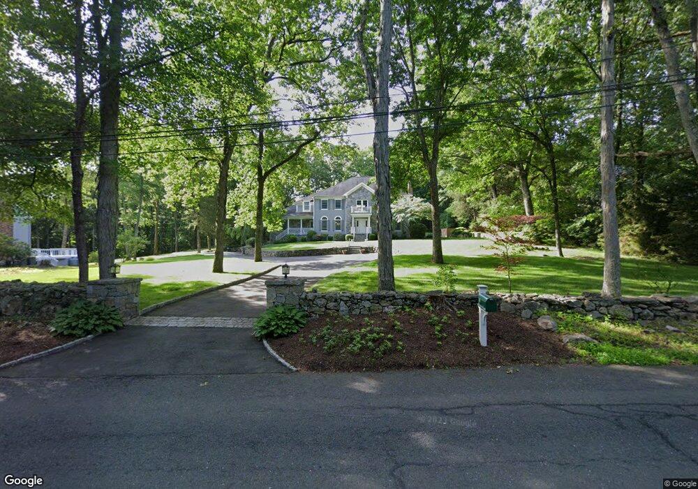 19 Reservoir Ln, Stamford, CT 06903 - photo 1