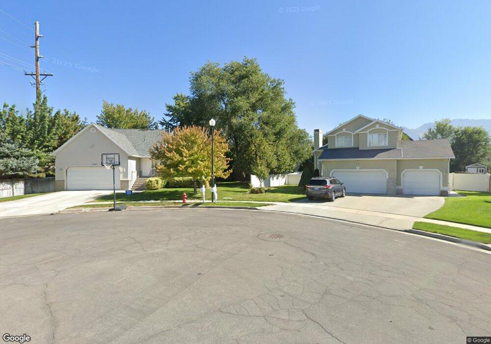 1034 Alexander Ct, Sandy, UT 84094 - photo 1