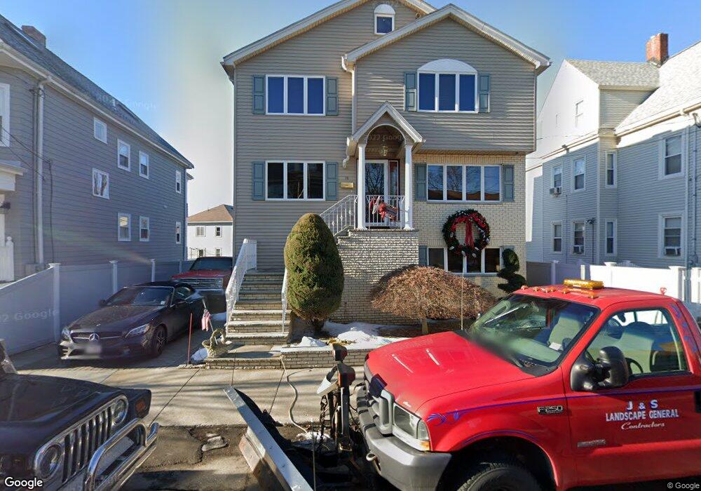18 Belmont Park, Everett, MA 02149 - photo 1