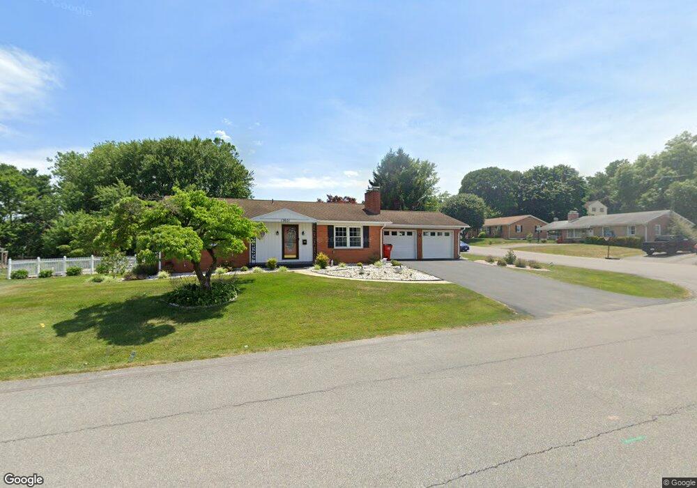 17601 Meadowood Dr, Hagerstown, MD 21740 - photo 1