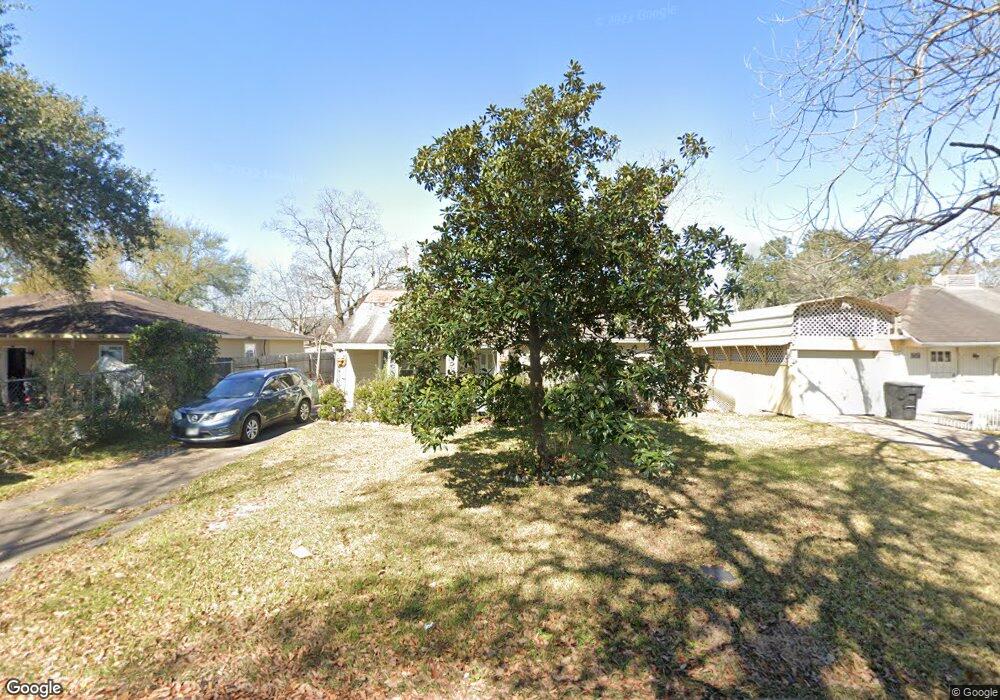 7723 Greenstone St, Houston, TX 77087 - photo 1