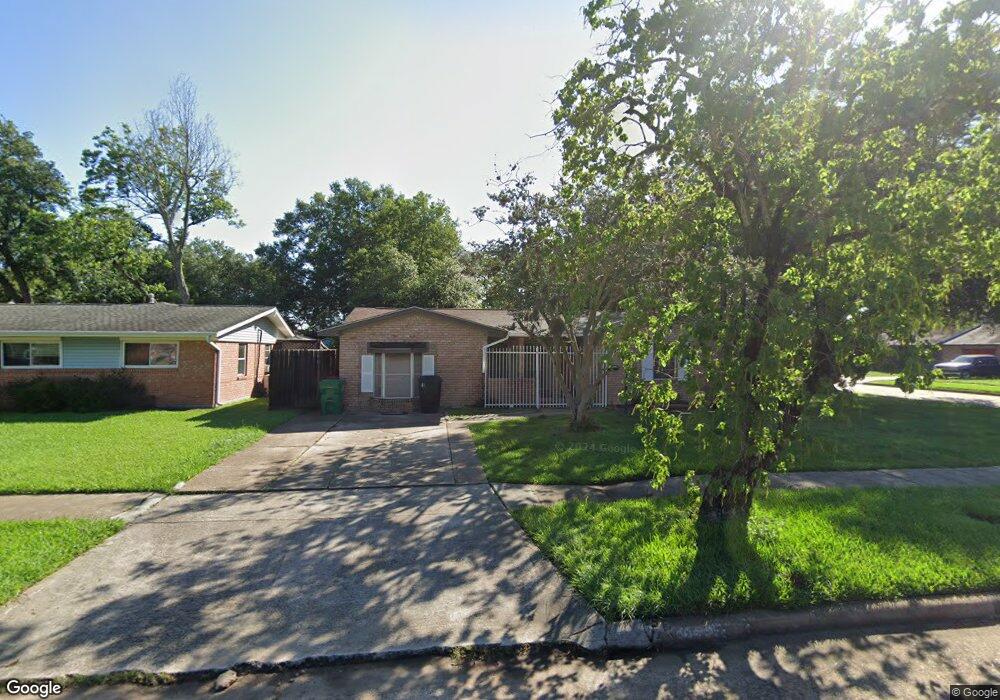 10635 Seaford Dr, Houston, TX 77089 - photo 1