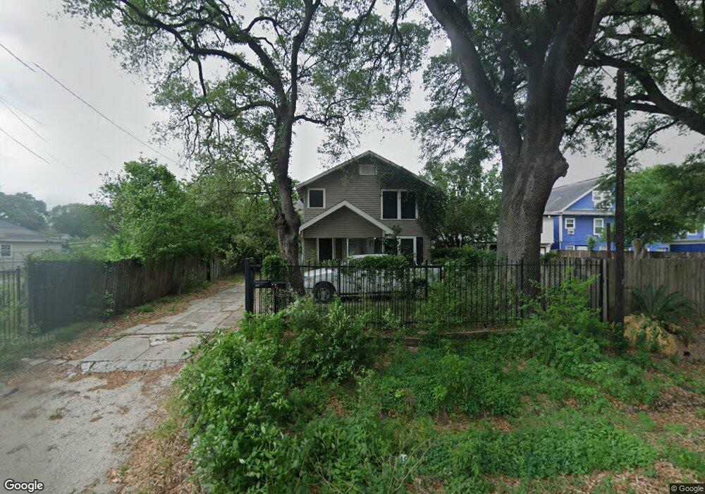 213 Caplin St, Houston, TX 77022 - photo 1
