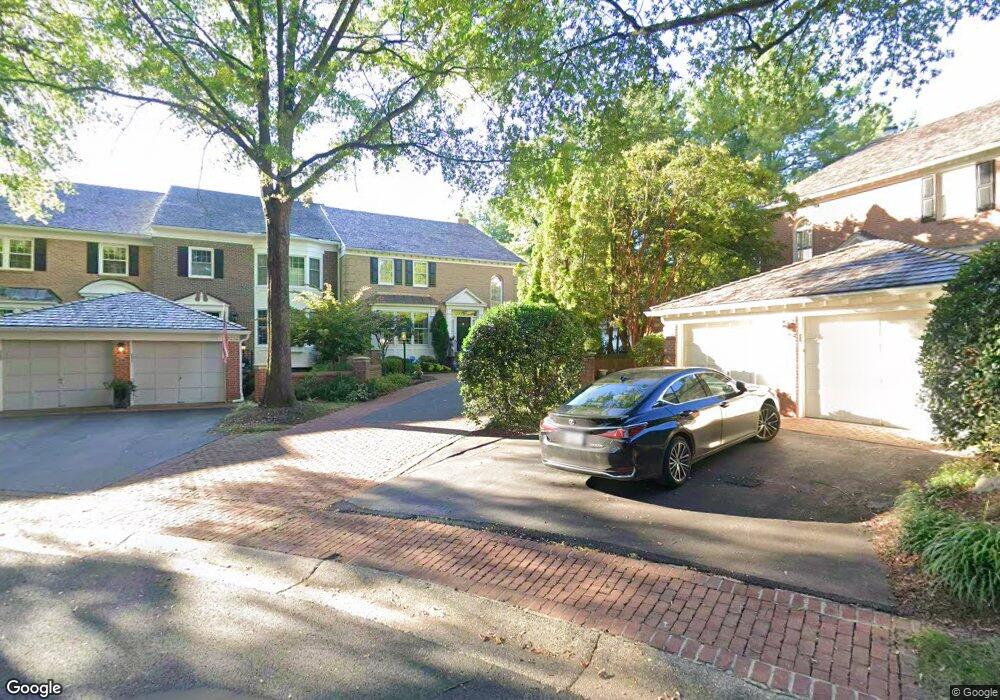 9416 Turnberry Dr, Potomac, MD 20854 - photo 1