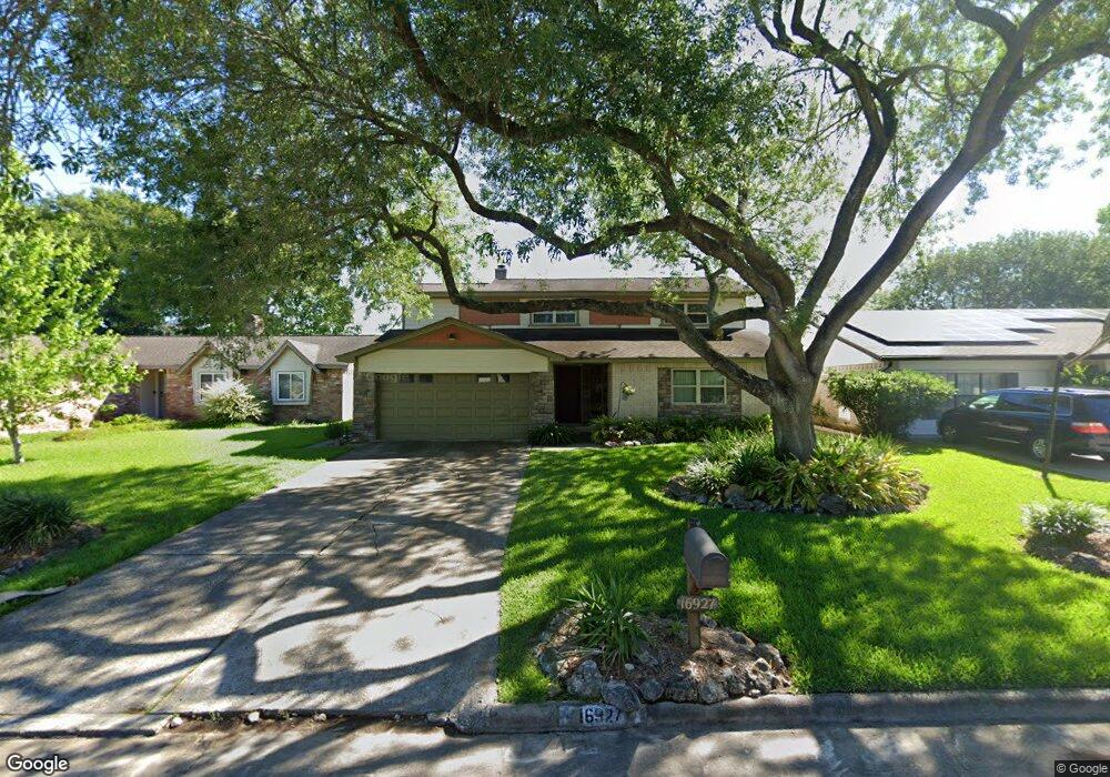 16927 Bougainvilla Ln, Friendswood, TX 77546 - photo 1