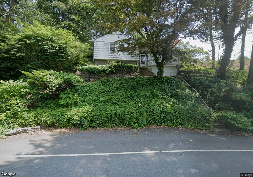 69 Kissam Ln, Glen Head, NY 11545 - photo 1