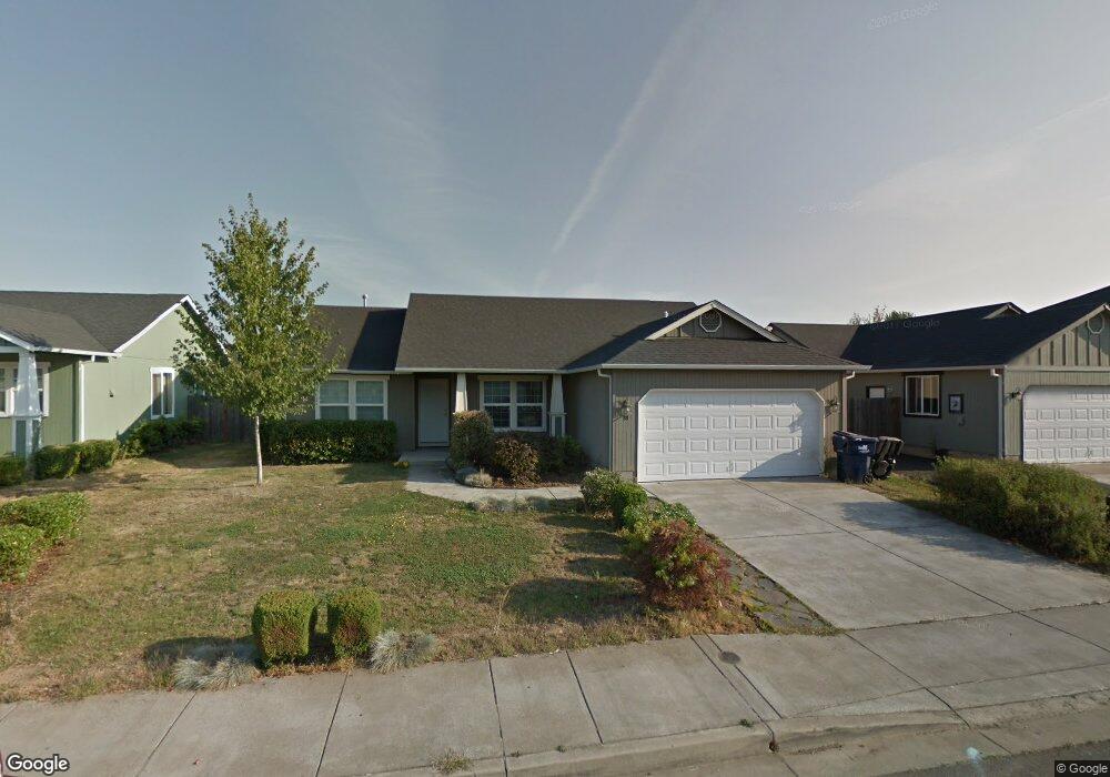 88 Honer Loop, Creswell, OR 97426 - photo 1