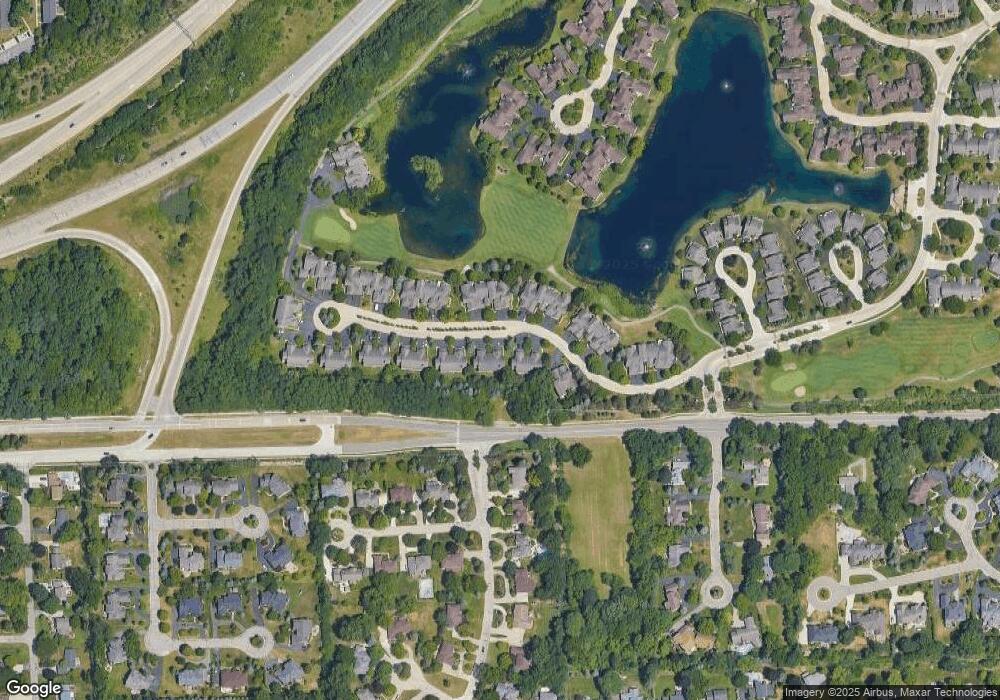 520 Newburne Pointe unit 54, Bloomfield Hills, MI 48304 - photo 1