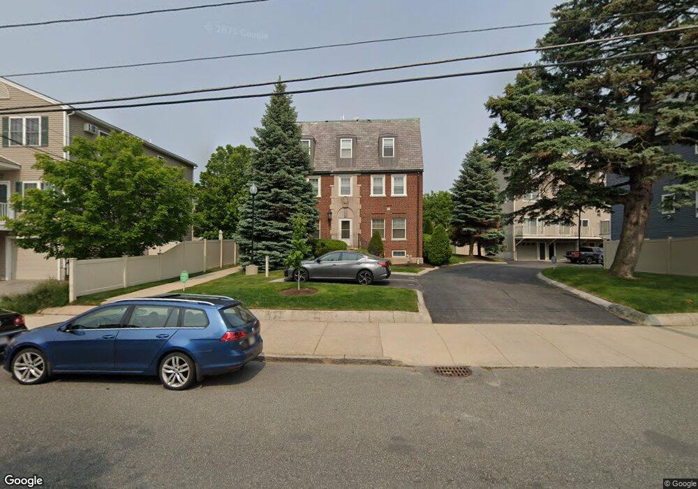 193 Bucknam St unit 3, Everett, MA 02149 - photo 1