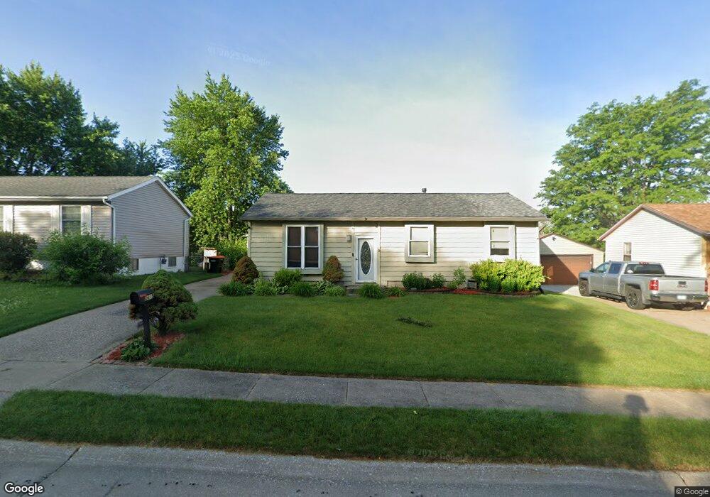 2615 W 55th St, Davenport, IA 52806 - photo 1