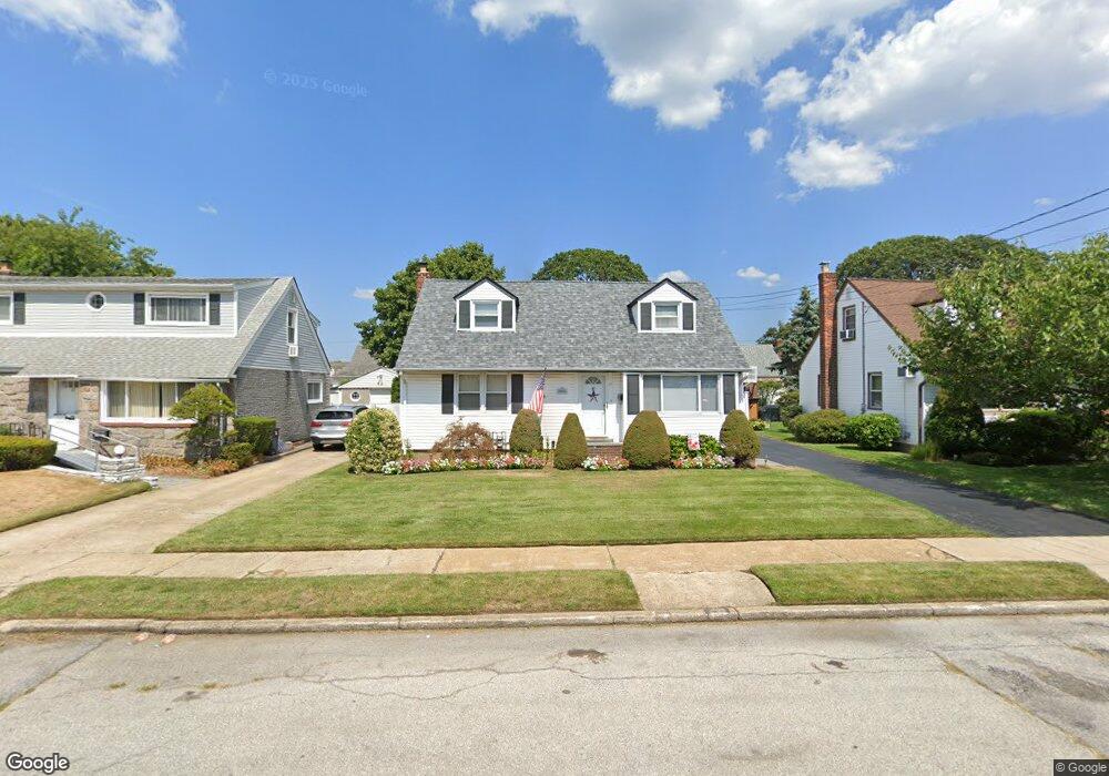 71 E Euclid St, Valley Stream, NY 11580 - photo 1