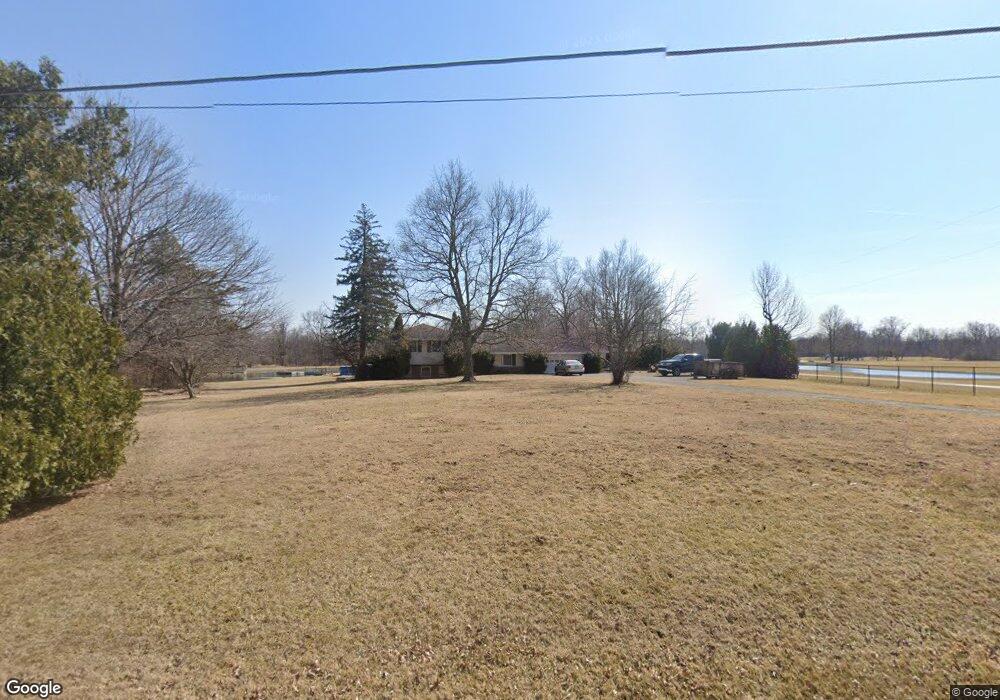 5320 Sandusky Rd, Lima, OH 45801 - photo 1