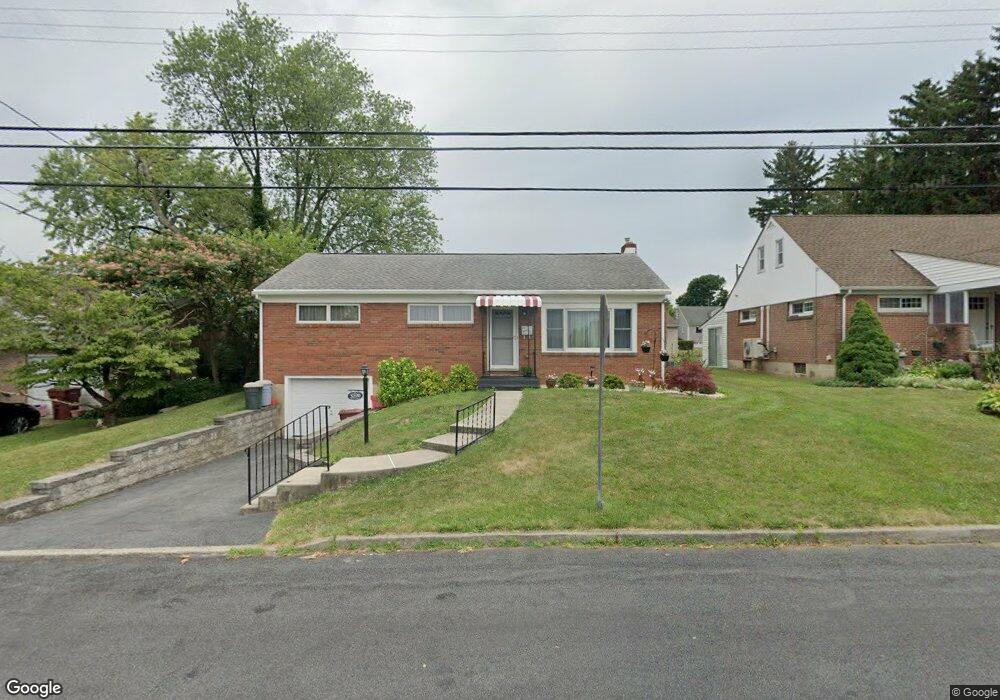 3220 S 3rd St, Whitehall, PA 18052 - photo 1