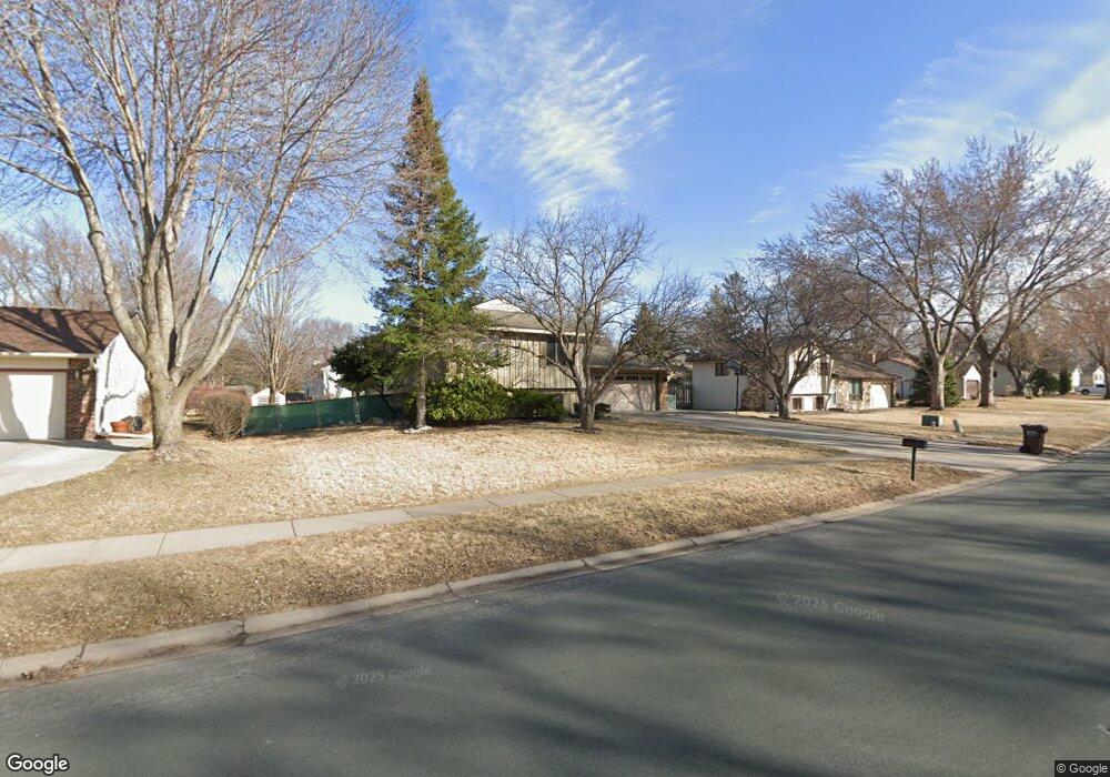 10440 Nathan Ln N, Maple Grove, MN 55369 - photo 1