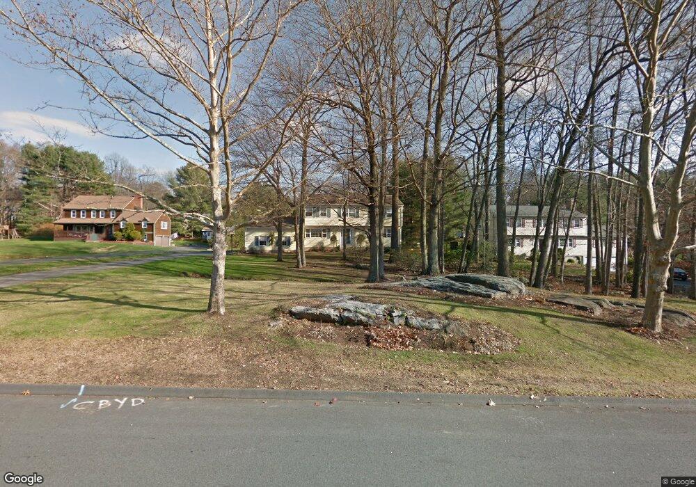 267 Putting Green Rd, Trumbull, CT 06611 - photo 1