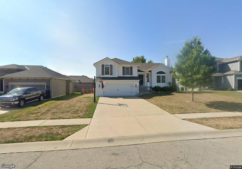 19159 W 210th St, Spring Hill, KS 66083 - photo 1