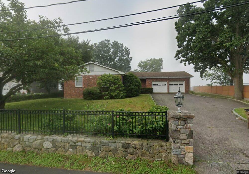 109 Carter Dr, Stamford, CT 06902 - photo 1