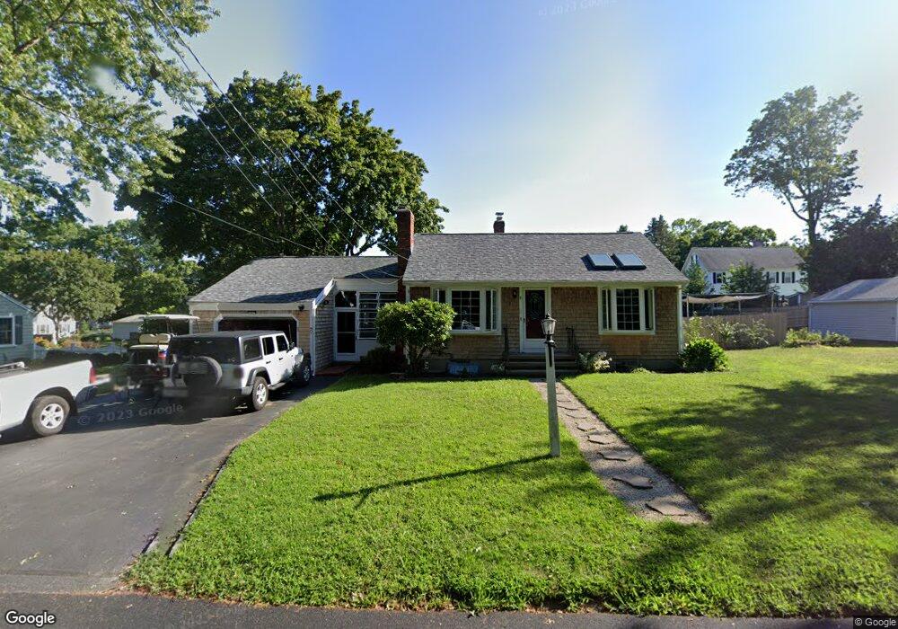 8 Claremont Rd, Barrington, RI 02806 - photo 1