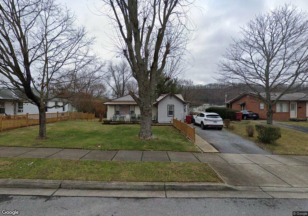 1106 E Myrtle Ave, Johnson City, TN 37601 - photo 1