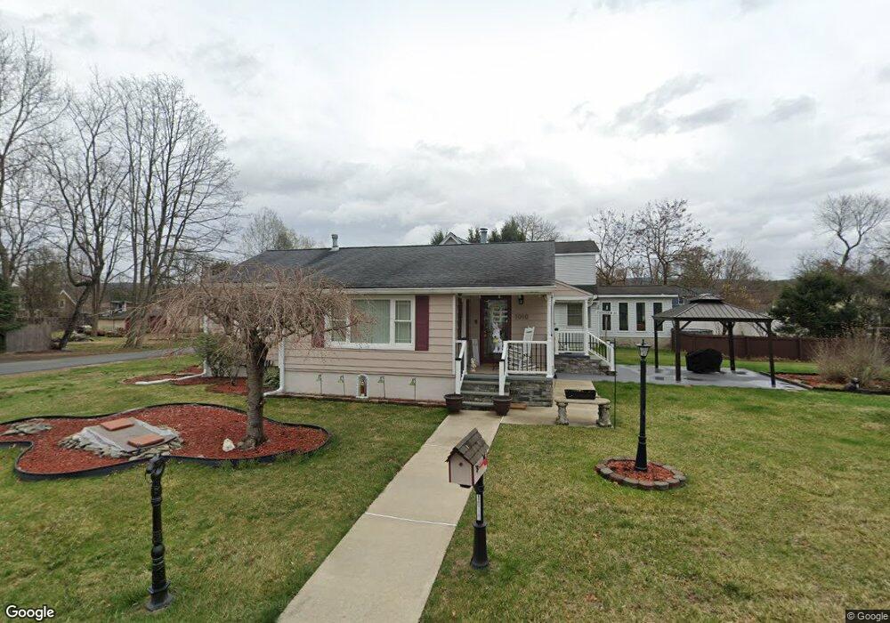 1010 Cuddeback St, Matamoras, PA 18336 - photo 1