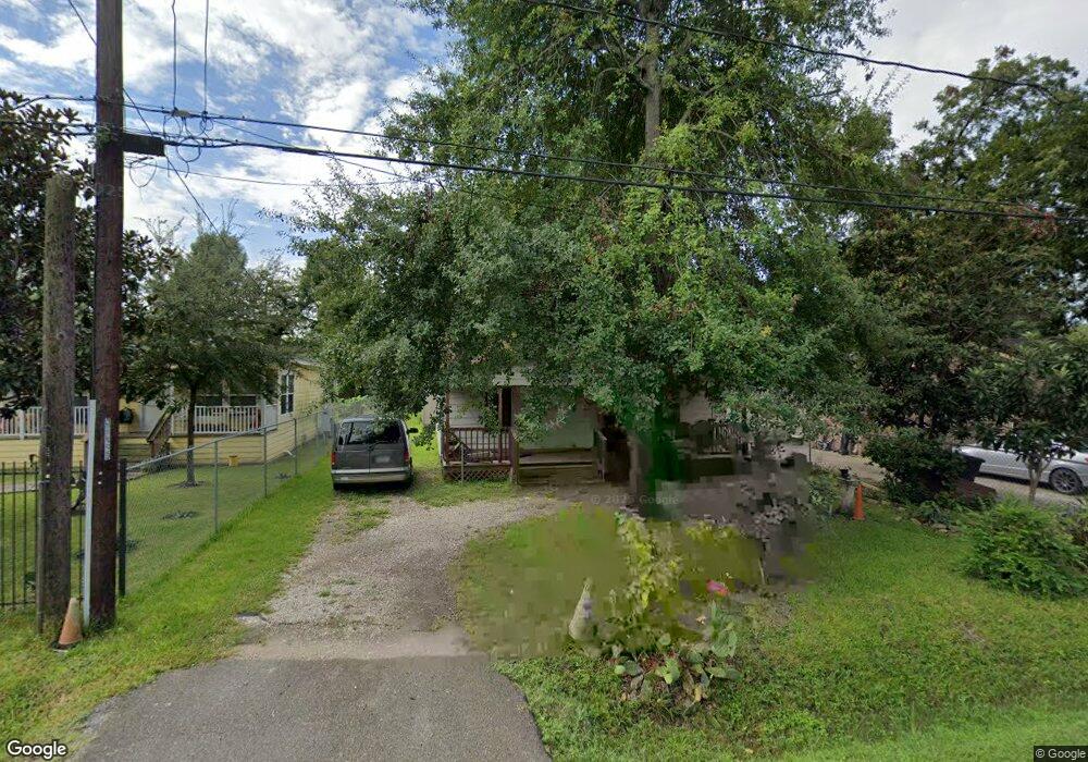 3302 Creston Dr, Houston, TX 77026 - photo 1