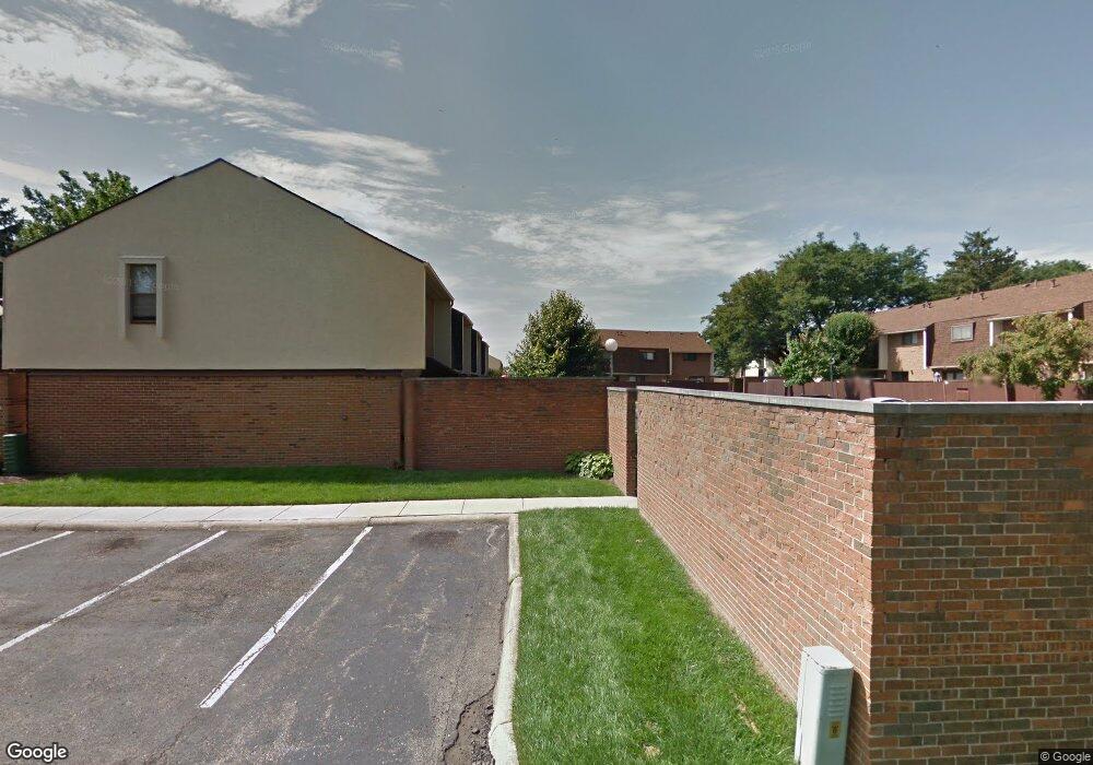 1837 Willoway Cir N unit 1837, Columbus, OH 43220 - photo 1