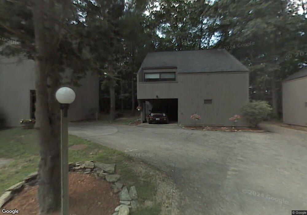 32 Coburn Woods, Nashua, NH 03063 - photo 1