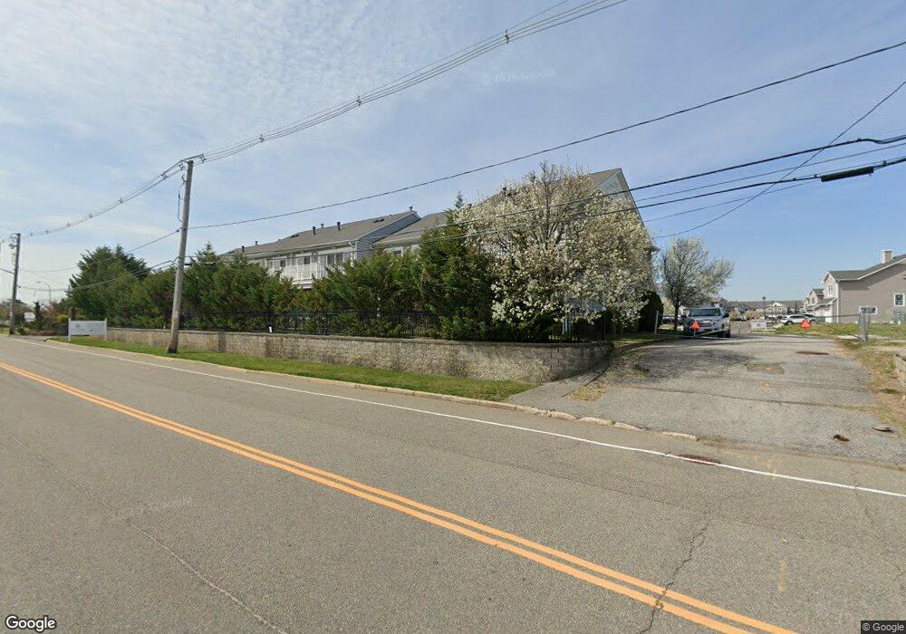 6 Ocean Watch Ct unit 6, Freeport, NY 11520 - photo 1