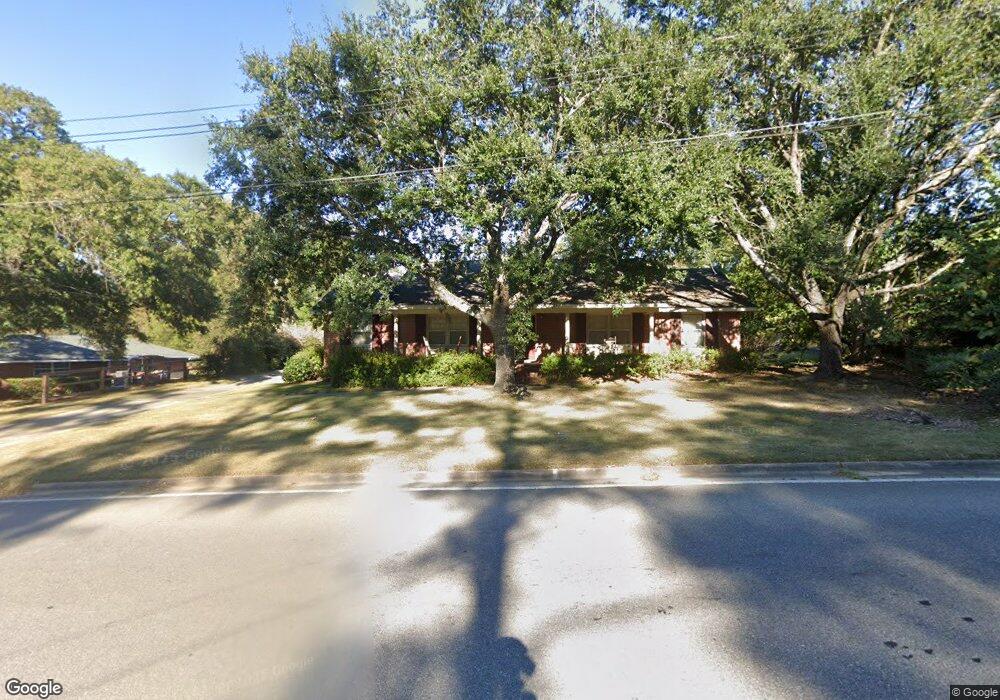 819 N Eufaula Ave, Eufaula, AL 36027 - photo 1