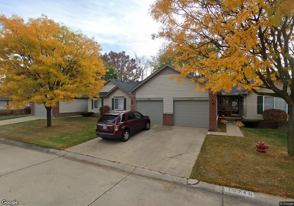 16760 Kenwood Ct unit 14, Roseville, MI 48066 - photo 1