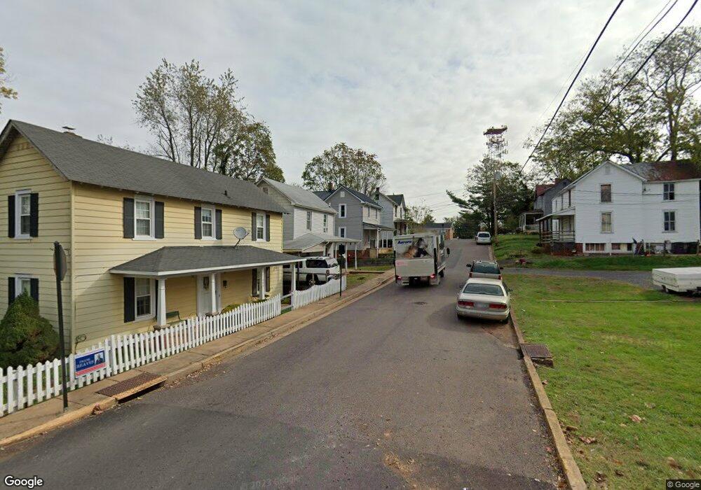 210 E Williams St, Culpeper, VA 22701 - photo 1