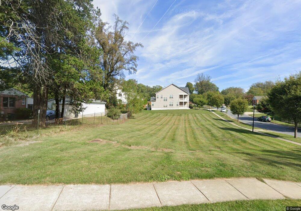 10901 Hobson St, Kensington, MD 20895 - photo 1