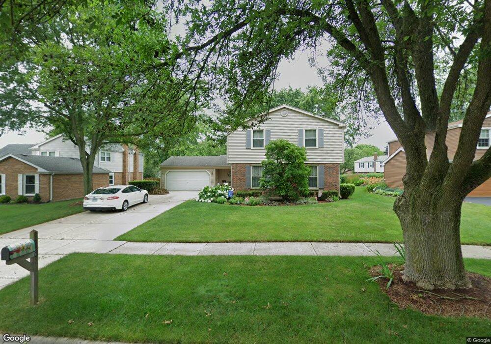 1650 Apache Dr, Naperville, IL 60563 - photo 1